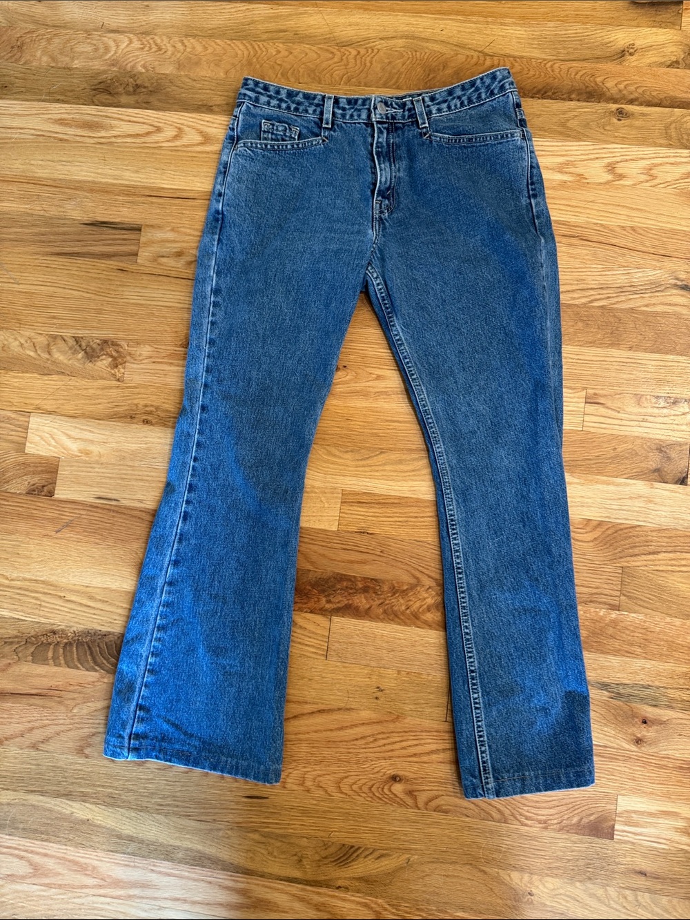 Vintage 90s Levi’s Silver Tab Bootcut Jeans Size 7M Fits like Modern 24/25 rigid